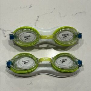 NWT Speedo Goggles Junior Ages 6-14 Small